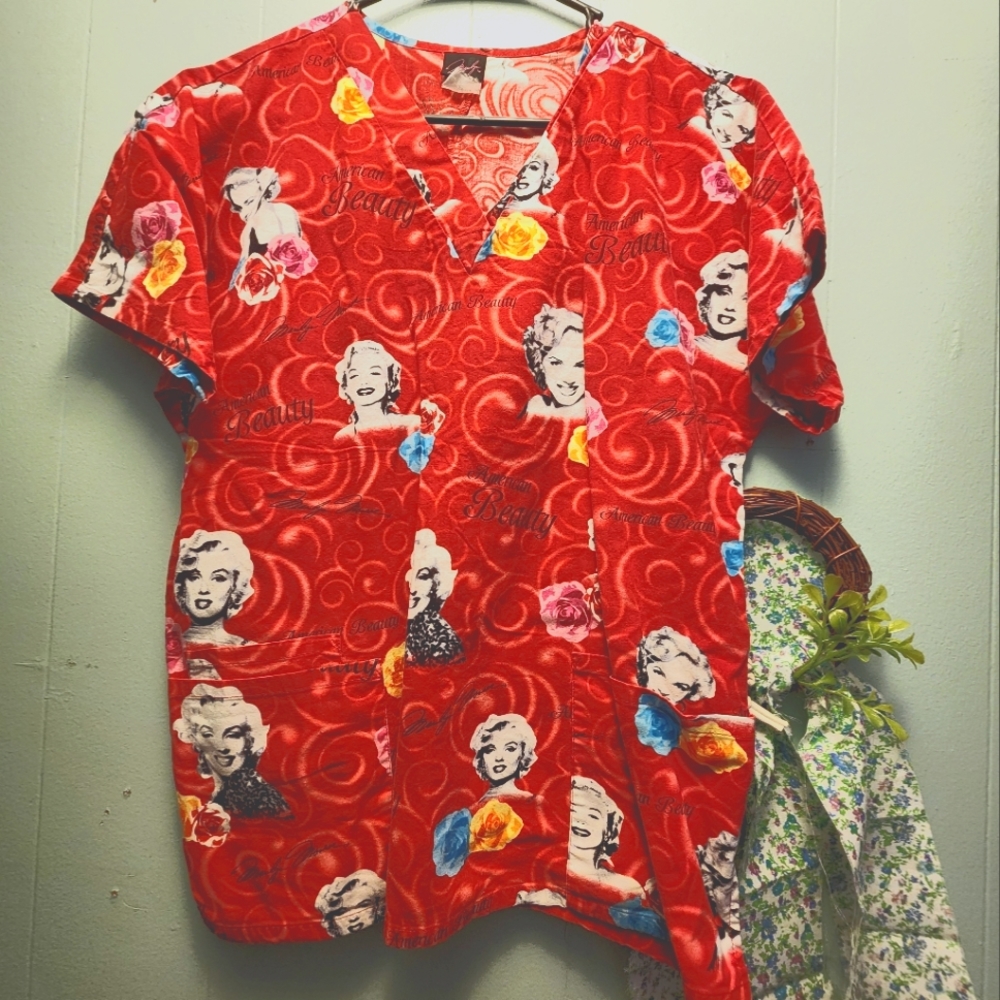 Marilyn Monroe scrub top